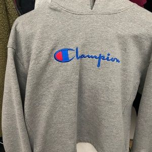 Cropped champion sweatshirt